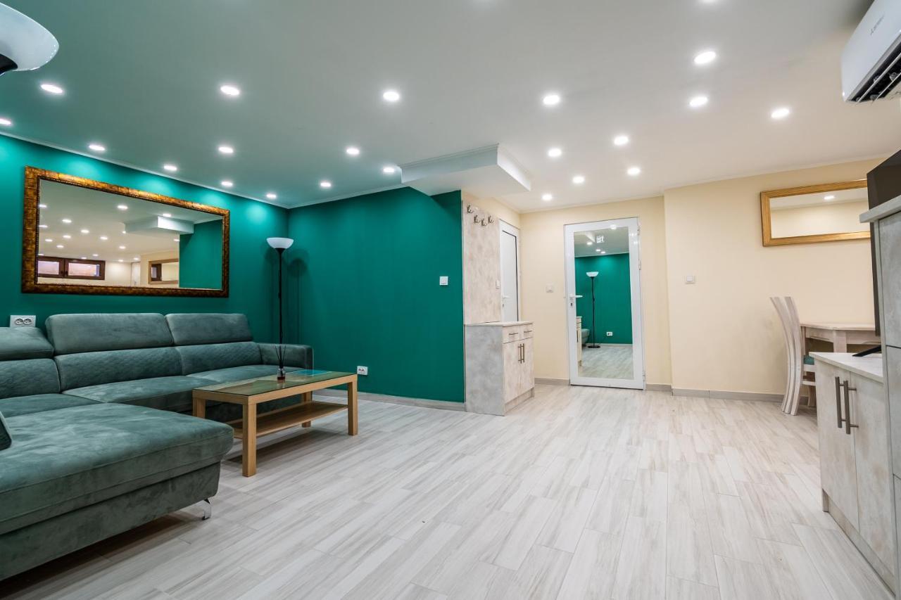 Sweet Apartemen